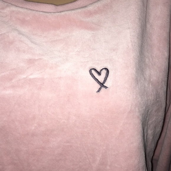 LAST TWO!! New VS Velour Split Open Back Top - Picture 4 of 8